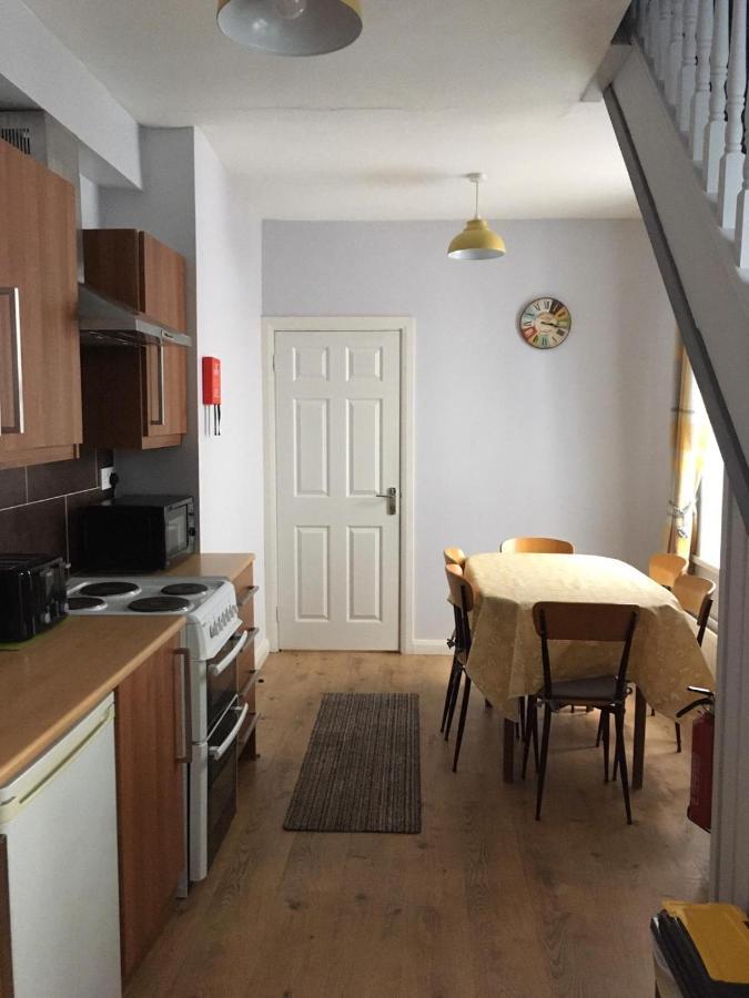 Causeway Street Holiday House Self Catering-Portrush Buitenkant foto