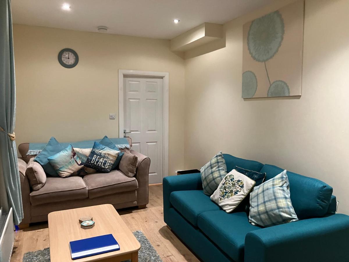 Causeway Street Holiday House Self Catering-Portrush Buitenkant foto