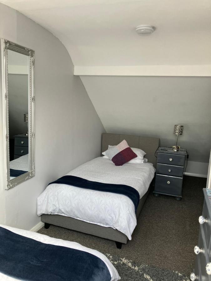 Causeway Street Holiday House Self Catering-Portrush Buitenkant foto